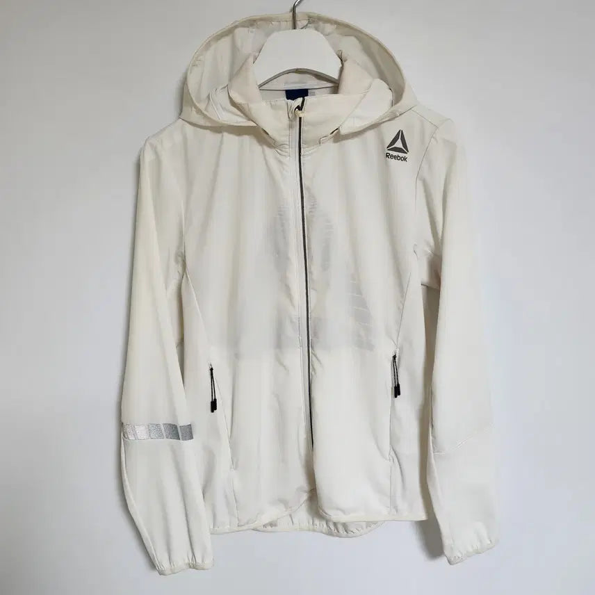 [BUNJANG] Reebok White Women's Full Zip Training Jacket / H98 리복 화이트 여성 여자 트레이닝 집업 자켓