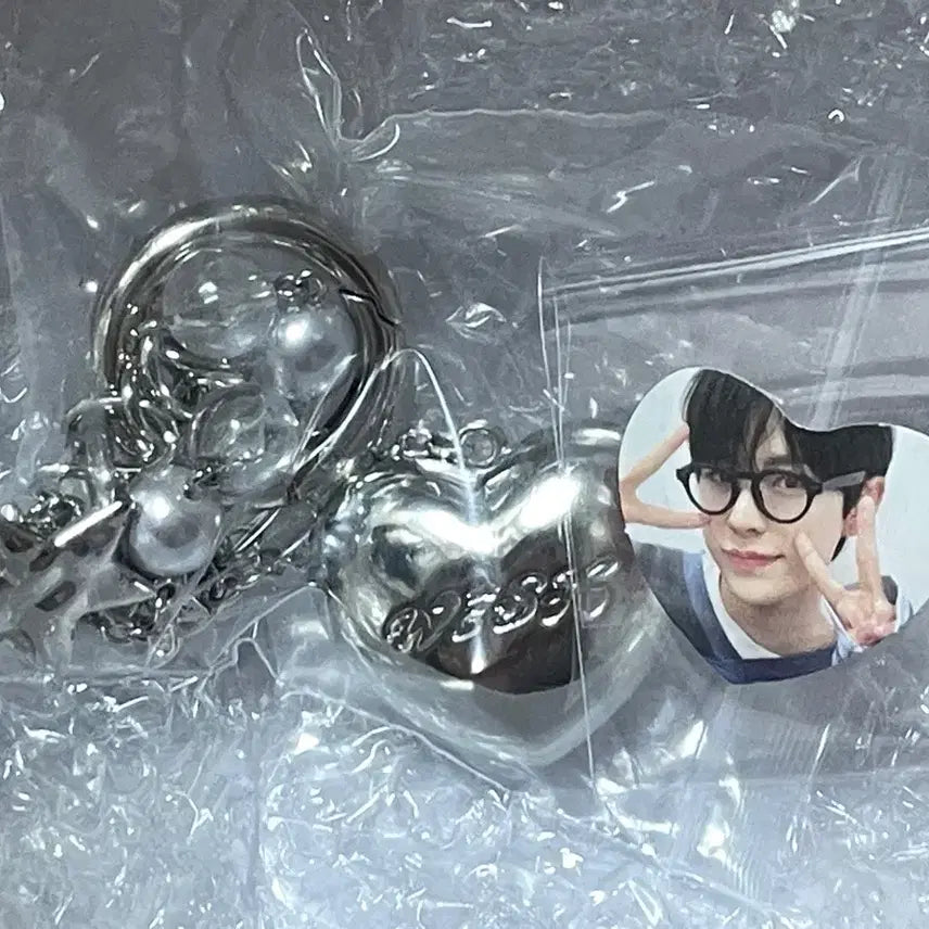 [BUNJANG] Wish Heart Keyring Yuushi / 위시  하트키링 유우시
