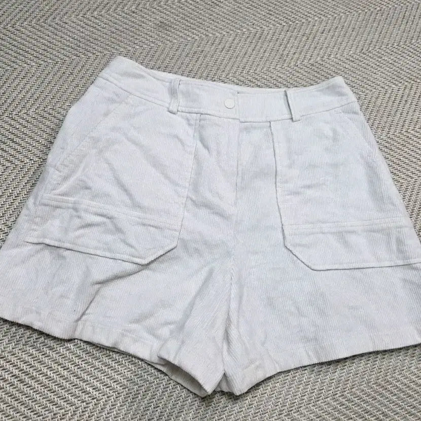 [BUNJANG] G/Fore White Corduroy Shorts / 27) G/Fore 지포어 화이트 코듀로이 숏팬츠