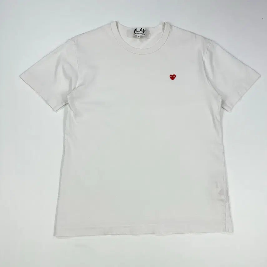 [BUNJANG] Comme des Garçons Small Heart Logo Basic T-Shirt White / (M) 꼼데가르송 스몰하트 와펜 베이직 반팔티 화이트