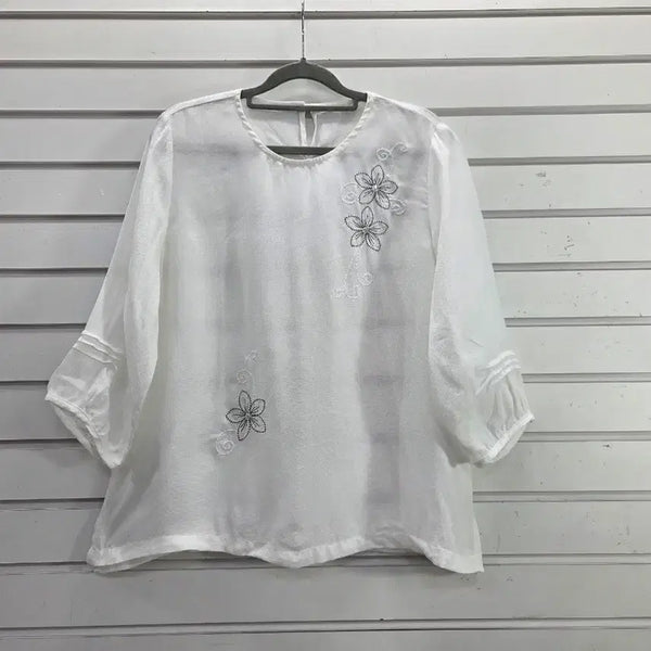 [BUNJANG] White Embroidered 3/4 Sleeve Blouse / 화이트 칠부소매 자수장식 부인복 블라우스/보물찾기천사