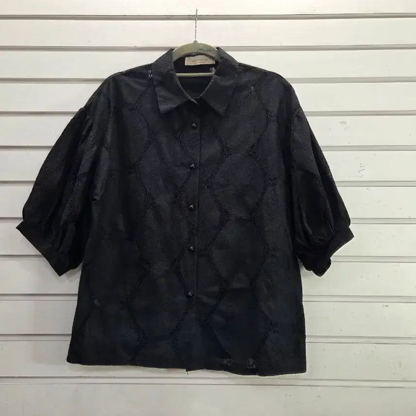 [BUNJANG] Black Pattern Puff Sleeve Blouse / 블랙  카라 패턴 퍼프소매 블라우스 66/보물찾기천사