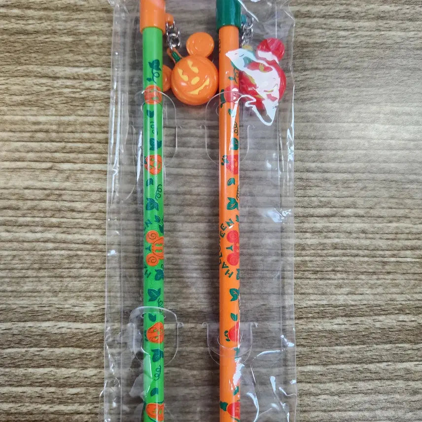[BUNJANG] Tokyo Disneyland Halloween Mickey & Minnie Jack-o'-lantern Pencil / 도쿄 디즈니랜드 할로윈 연필