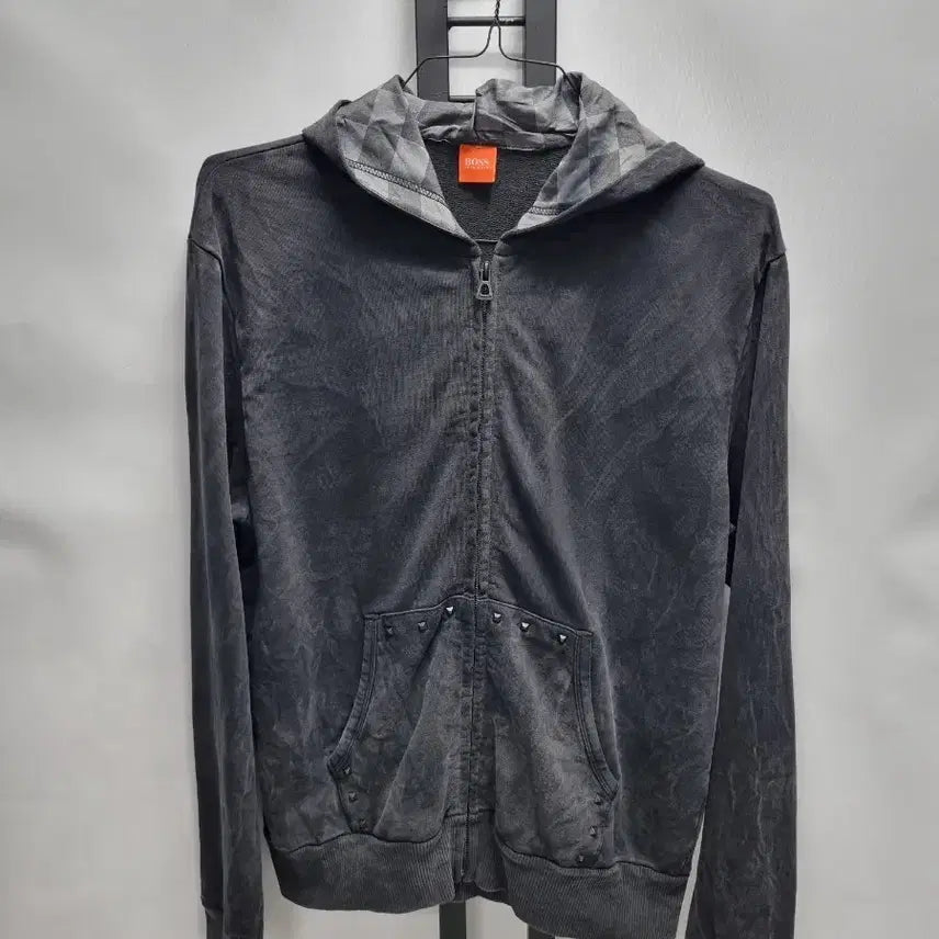 [BUNJANG] Hugo Boss Vintage Wash Stud Detail Hoodie / 휴고보스 후드집업 빈티지 워싱 스터드 디테일 m
