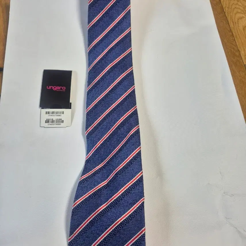 [BUNJANG] Ungaro Blue Stripe Necktie / 웅가로 넥타이 블루 스트라이프