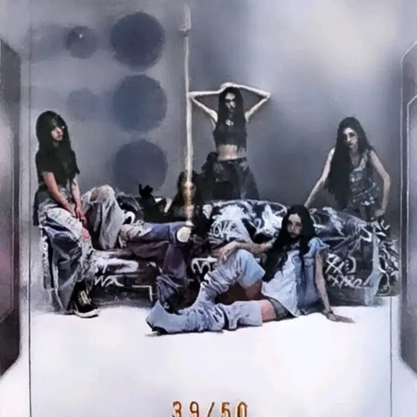 [BUNJANG] Miyyao Tereka Limited Edition Photocard (Numbered 39/50) / 미야오 테레카 리미티드 50한정 카드