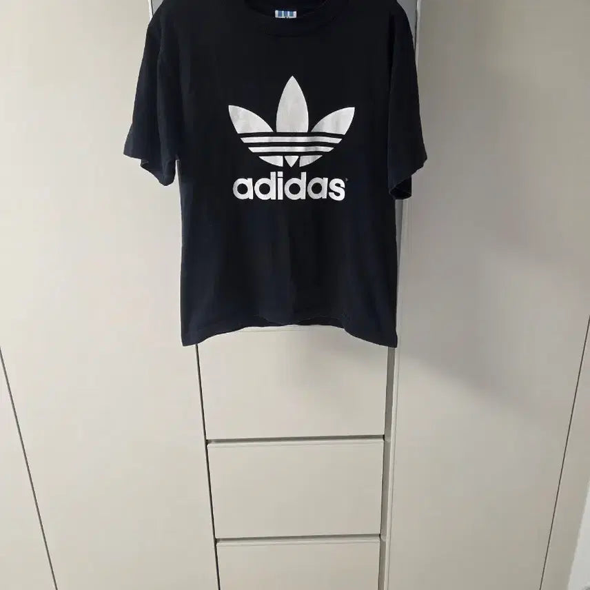 [BUNJANG] Adidas Originals Trefoil Logo Short Sleeve T-Shirt Black / 아디다스 오리지널 트레포일 로고 반팔 티셔츠 블랙