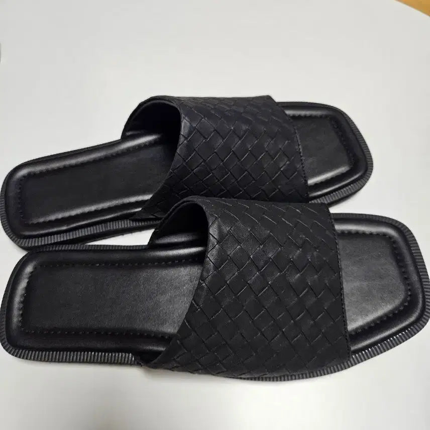 [BUNJANG] Black Woven Slippers / 검정색 엮음 슬리퍼ㅡ새상품
