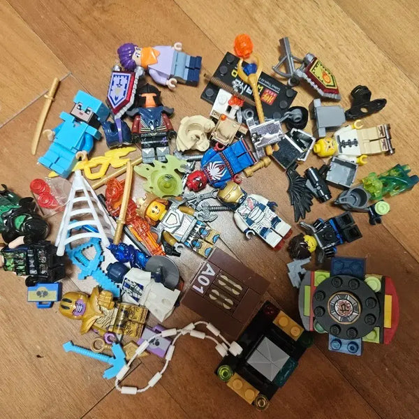 [BUNJANG] LEGO Figures and Parts Bundle / 레고 피규어와 각종 부품 팔아요
