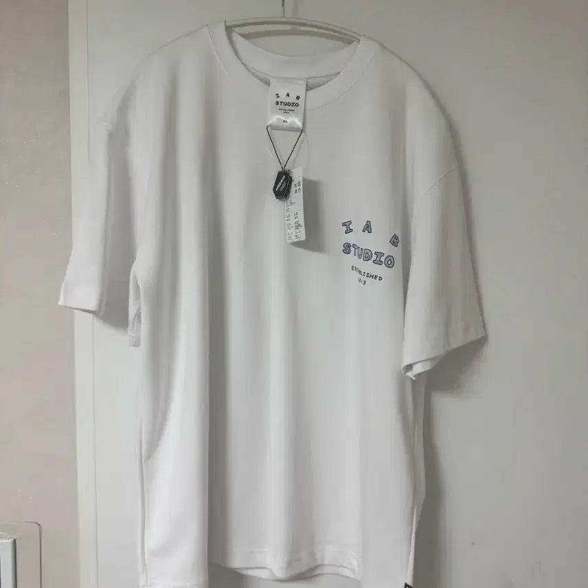 [BUNJANG] IAB Studio Sketch T-Shirt White XL / 아이앱 스튜디오 스케치 반팔티 화이트 XL 새상품