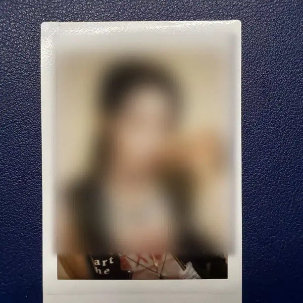 [BUNJANG] Xluv Rui Polaroid Unsigned / Xlov rui 엑스러브 루이 폴라로이드 unsigned)