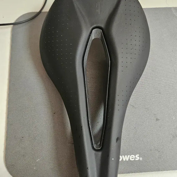 [BUNJANG] Riet Carbon Saddle / 리엣 카본 안장