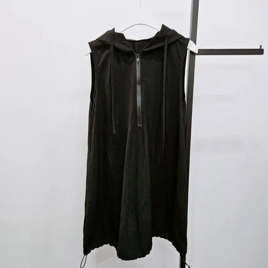 [BUNJANG] Black Hooded Long Vest / 새제품 블랙  후드 롱 베스트