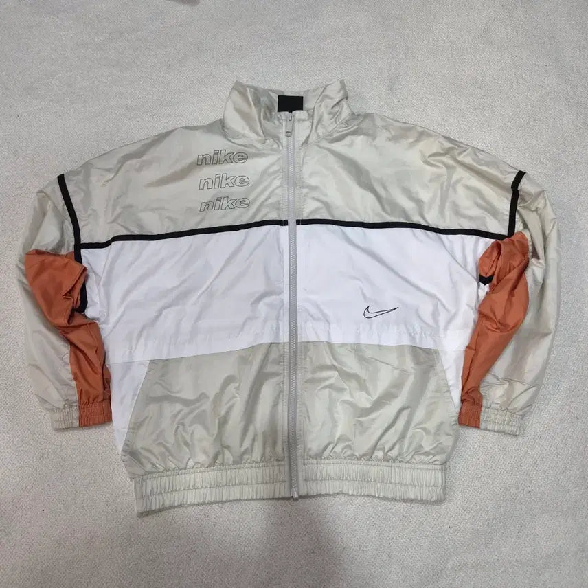 [BUNJANG] Nike Oversized Windbreaker S / 나이키  오버핏바람막이S