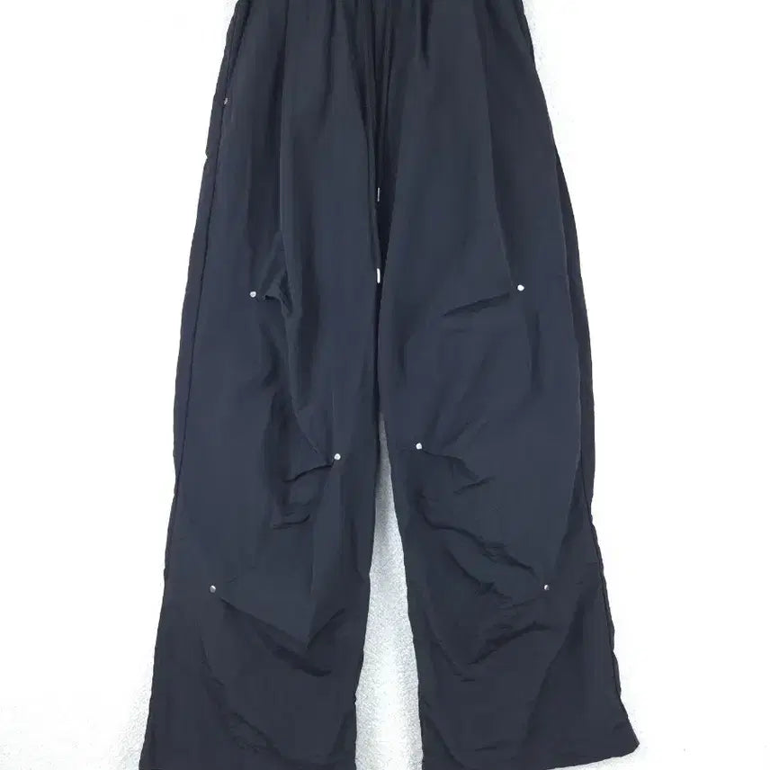 [BUNJANG] BINARYO1 Women's Black Nylon Wide-Leg Pants (One Size) / BINARYO1 여성 블랙 바스락 와이드 팬츠(F)