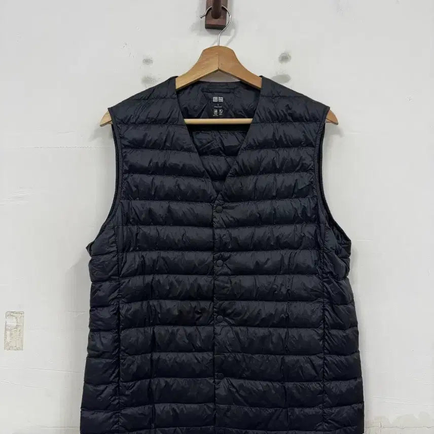 [BUNJANG] Uniqlo Lightweight Padded Vest Dark Navy / (L)유니클로 경량 패딩조끼
