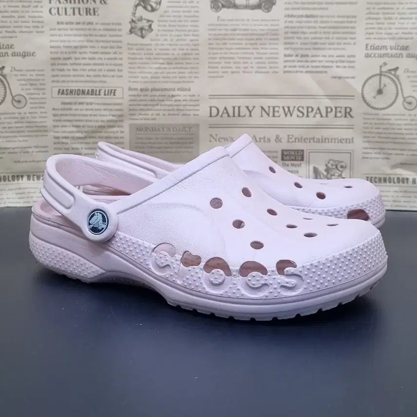 [BUNJANG] Crocs Bayaclog Sandals Women's / 크록스 바야클록그 여성샌들240