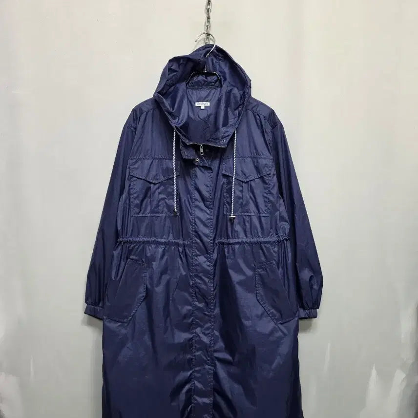 [BUNJANG] Manoush Hooded Windbreaker / 마누슈 후드 바라막이