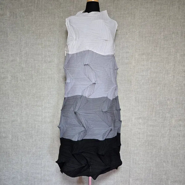 [BUNJANG] 3D Pattern Pleated Dress / 입체패턴 플리츠 주름원피스