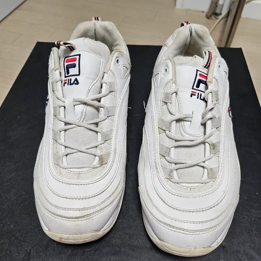 [BUNJANG] Fila White Sneakers 280mm / 휠라 흰색 운동화 280mm 상태매우좋음