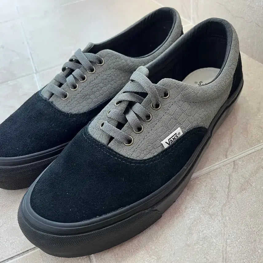 [BUNJANG] Vans Vault x WTAPS Era LX Black Croc US 8 / 반스 볼트X더블탭스 에라 LX 블랙 크록 US8 WTAPS 260