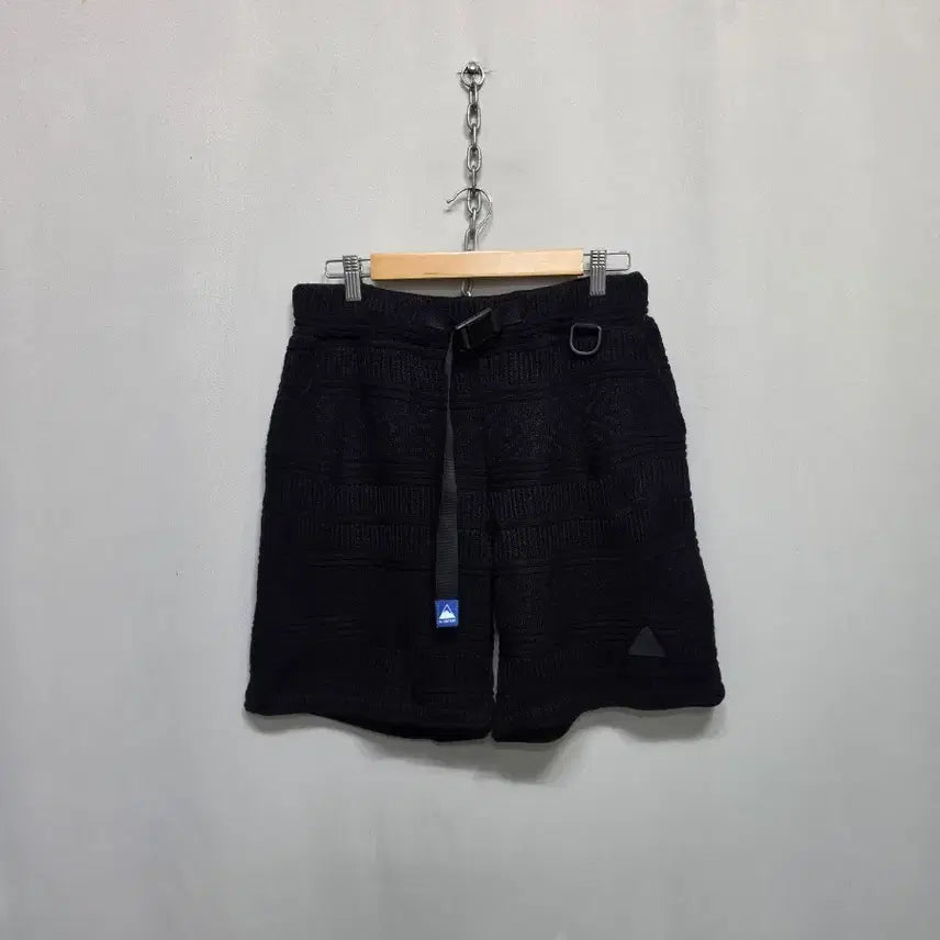 [BUNJANG] A.NATIVE Knit Shorts Black / 어네이티브 니트 반바지 검정