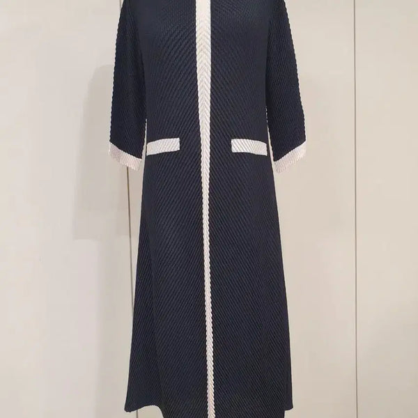 [BUNJANG] Black Contrast Pleated Long Dress / 블랙 배색 플리츠 원피스