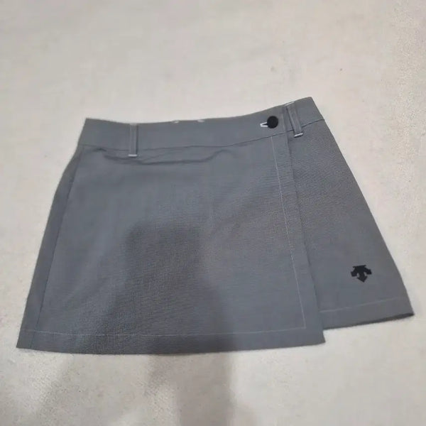 [BUNJANG] Descente Golf Women's Wrap Skirt Size S (61) / 데쌍트골프  랩스커트S(61)