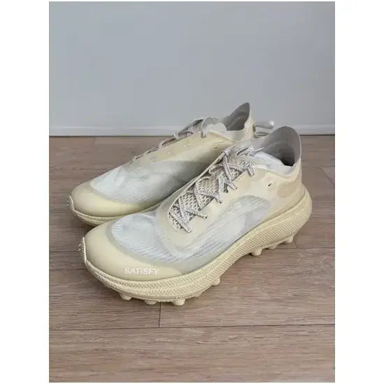 [BUNJANG] Satispay The Locker Antique White Size 255 / 세티스파이 / 더 라커 앤티크 화이트 / 255