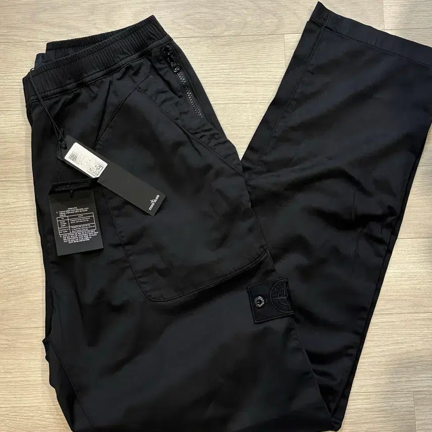 [BUNJANG] Stone Island Ghost Piece Badge Cargo Pants / 스톤아일랜드 고스트피스 와펜 카고 팬츠 22fw 새상품