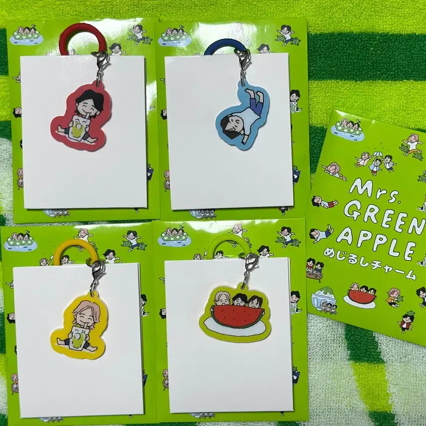 [BUNJANG] Mrs. GREEN APPLE "Mejirushi" Keychain Set / 미세스 그린애플 메지루시 키링 세트