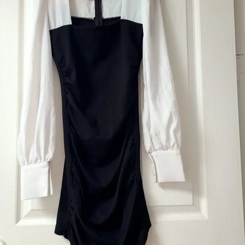 [BUNJANG] Shirring Long Sleeve Midi Dress / 셔링 긴팔  미디 원피스