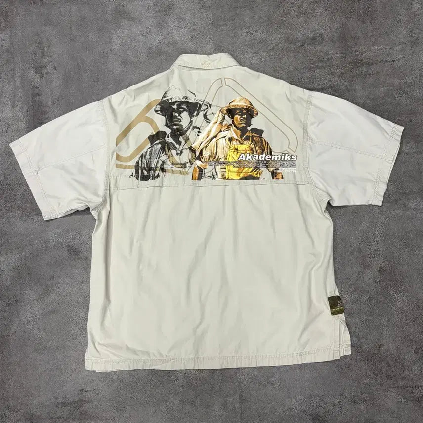 [BUNJANG] Academics Back Graphic Multi-Pocket Short Sleeve Shirt Ivory XL / 00s 아카데믹스 백 그래픽 멀티포켓 반팔 셔츠 아이보리 XL