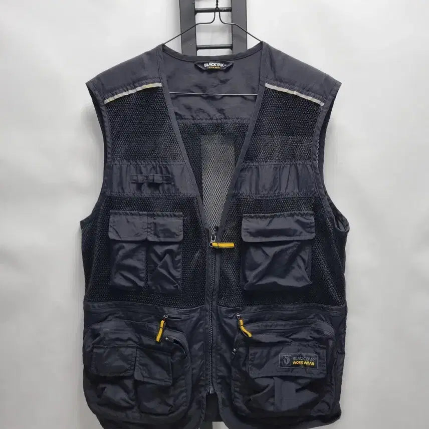 [BUNJANG] Black Yak Workwear Multi-Pocket Mesh Vest Black / 블랙야크 워크웨어 조끼 멀티포켓 메쉬 베스트 블랙 100