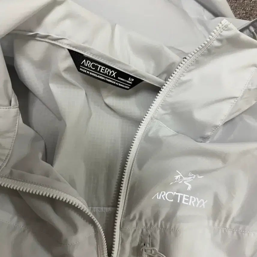 [BUNJANG] Arc'teryx Windbreaker Jacket / 아크테릭스 바람막이 s