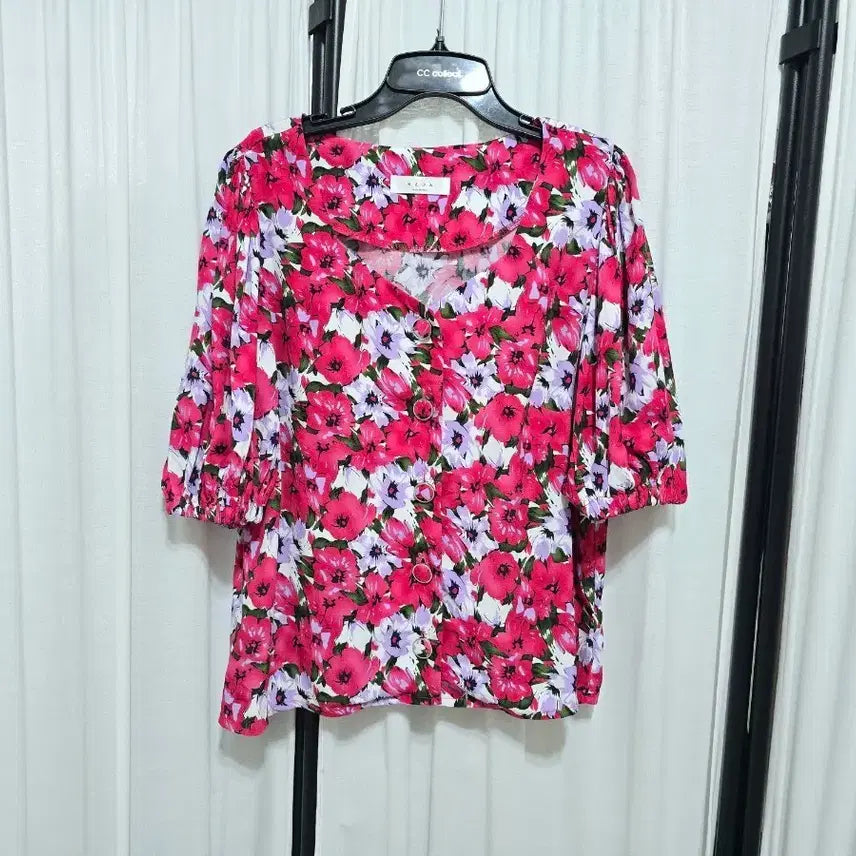 [BUNJANG] Pink Flower Balloon Sleeve Short Sleeve Blouse / 핑크 플라워 벌룬소매 반팔 블라우스 새상품