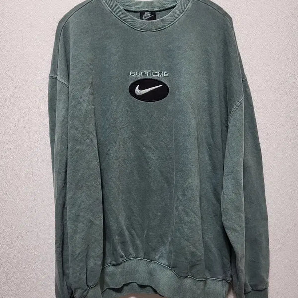 [BUNJANG] Nike Style Supreme Swoosh Sweatshirt Green / 81400 나이키 스타일 슈프림 스우시 맨투맨 그린