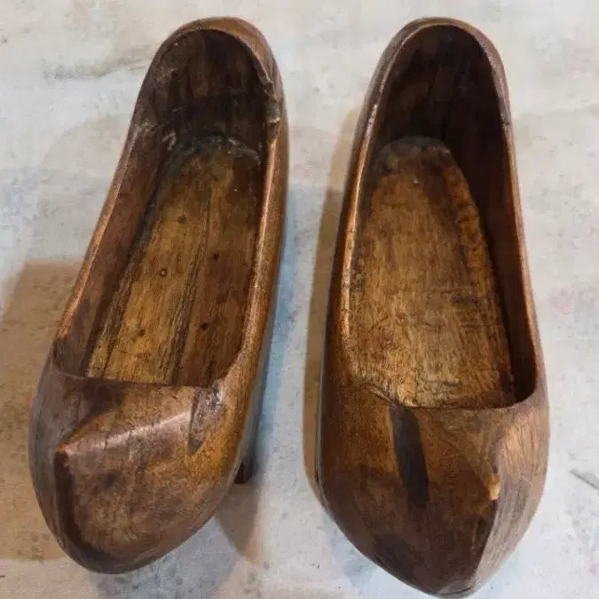[BUNJANG] Antique Wooden Clogs / 땟물좋은 애기 나막신