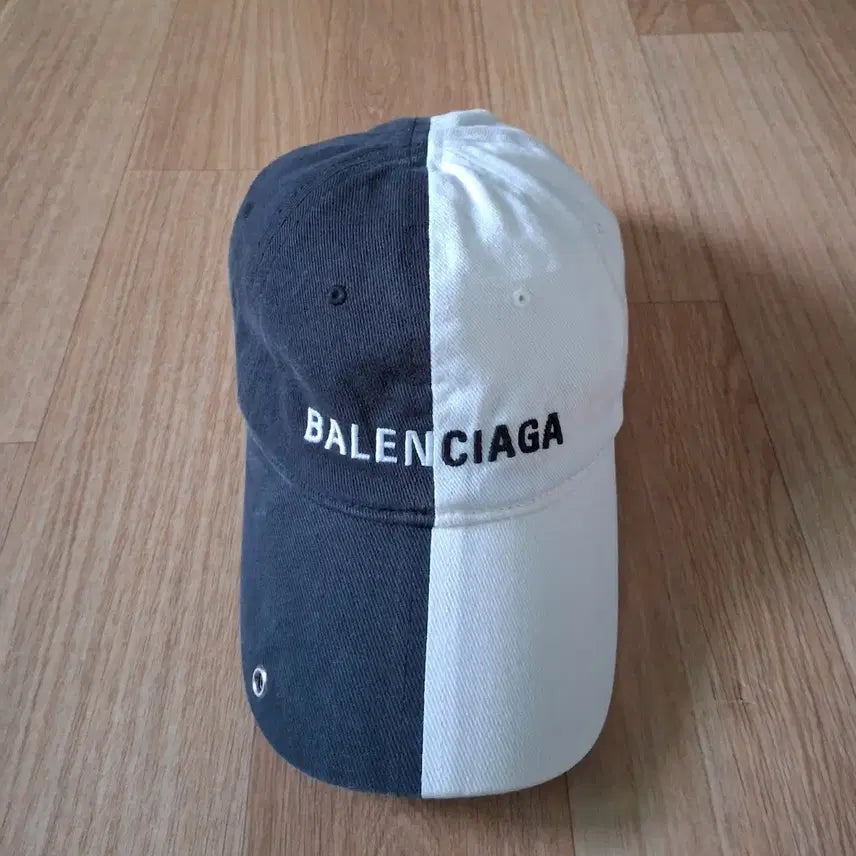 [BUNJANG] Balenciaga Two-Tone Logo Embroidered Baseball Cap / 발렌시아가 투톤 볼캡