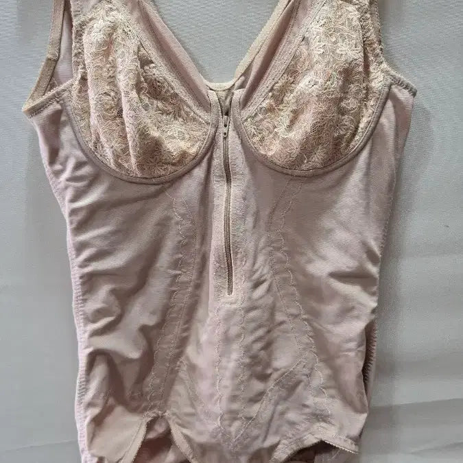 [BUNJANG] Ettiem All-in-One 100A Bodysuit / 에띠임 올인원 100A