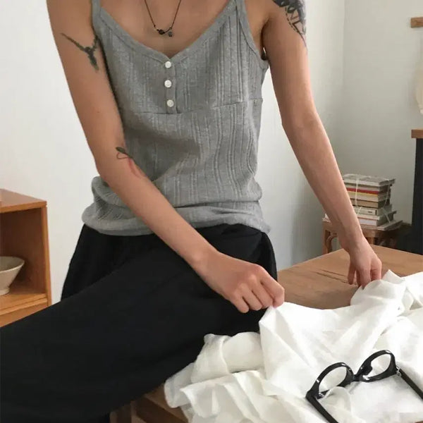 [BUNJANG] Dailyjew Riole Layered Button V-Neck Cami / 데일리쥬 리오레 레이어드 버튼 브이넥 끈 나시 판매합니다!