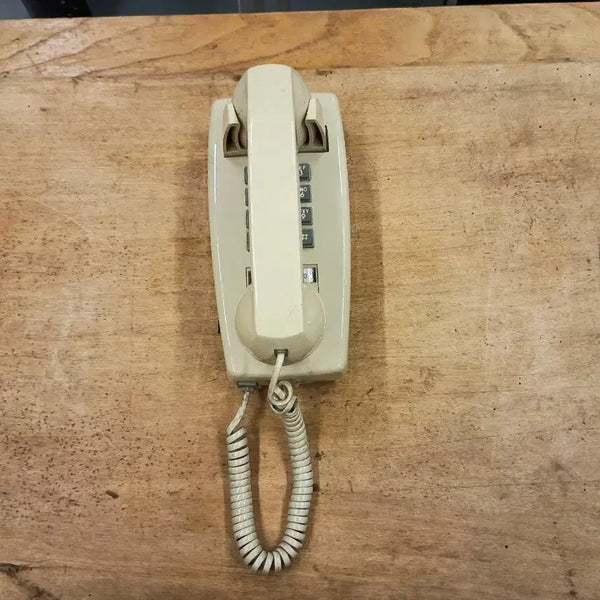 [BUNJANG] Cortelco Push-Button Wall-Mounted Corded Telephone / 미국 코텔코(Cortelco)사에서 제작된 클래식한 푸시버튼 방식의 벽걸이용 유선 전화기