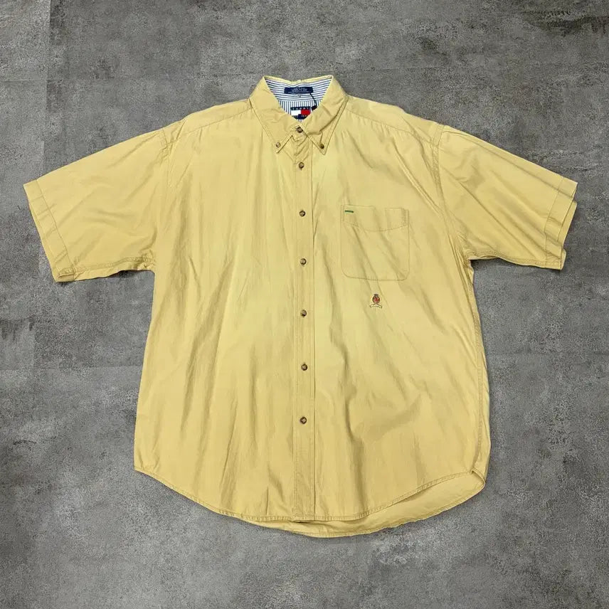 [BUNJANG] 00s Tommy Hilfiger Crest Logo Button-Down Short Sleeve Shirt XL / 00s 타미 힐피거 크레스트 로고 버튼다운 반팔 셔츠 XL