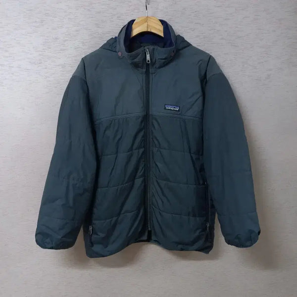 [BUNJANG] Patagonia Navy Zip-Up Down Jacket for Kids (Winter) / B8-14/파타고니아 네이비 집업 패딩 추동복 아동복