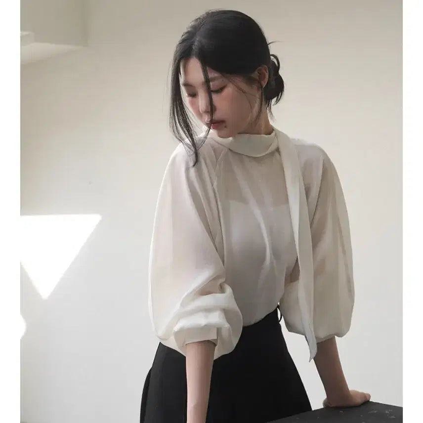 [BUNJANG] YUYAL Black Blouse / 유유알 블라우스 블랙 색상