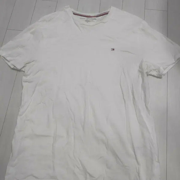 [BUNJANG] Tommy Hilfiger Short Sleeve T-Shirt White Size 100 / 타미힐피거 반팔 티셔츠 화이트 100