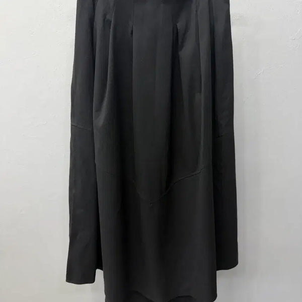 [BUNJANG] System 25SS Leather Logo Banding Long Skirt / 정품) 시스템 한섬 25ss 가죽로고 밴딩 롱 스커트 치마 67(28)