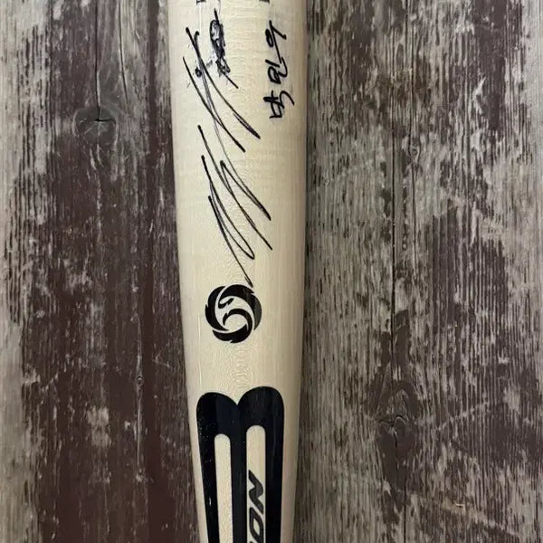 [BUNJANG] NC Dinos Park Min-woo Signed Game-Used Bat (33.25 inch) / Kbo 선수지급용 싸인배트 (다이노스 박민우)