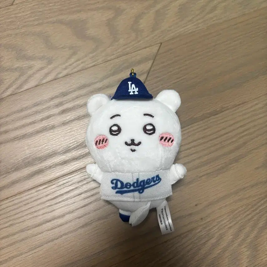 [BUNJANG] Chiikawa Dozer's Hat & Clothes Plush / 치이카와 먼작귀 인형
