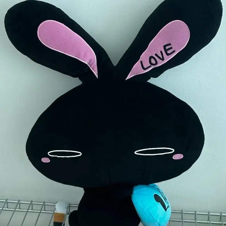 [BUNJANG] Love Rabbit Black Large Plush Doll / LOVE 러브토끼 러브우사기 블랙 대형 인형 누이 일본 고전 오오츠카 아이 레트로 헤이세이